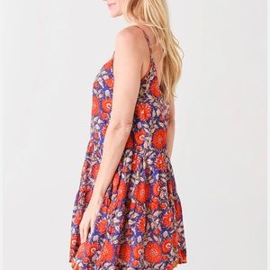 Velvet by Graham Spencer red blue Tracy Dress BNWOT brand new floral mint size M